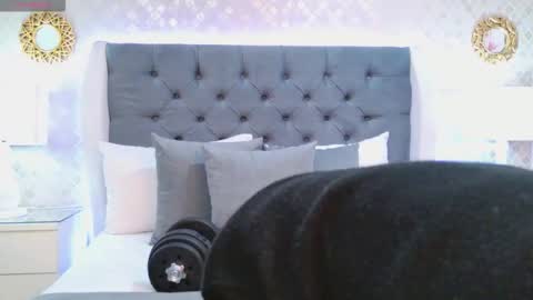 Zoe Krug online show from 01/11/26, 03:33