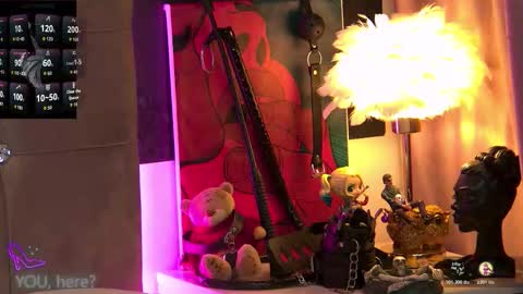 ZoeMesmerize online show from 11/27/25, 04:36