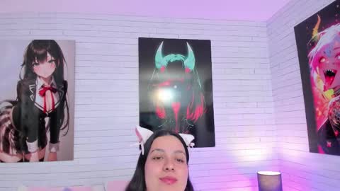 Snapshot of zoemurphy_ chatting on 11/15/25, 04:43 ZOE online show from 11/15/25, 04:43