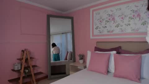 Zoes online show from 03/04/25, 11:19