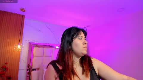 Snapshot of zoes_mile chatting on 02/11/26, 11:26 Zoes online show from 02/11/26, 11:26