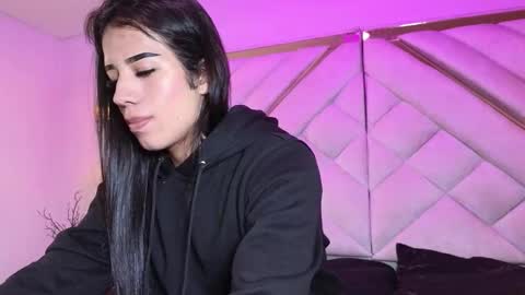 Zoe online show from 03/27/26, 12:49