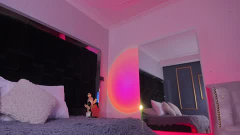 zoevidal_ online show from 01/22/25, 11:45