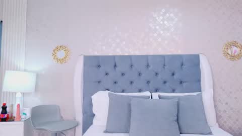 Snapshot of zoewilliis chatting on 06/09/26, 12:28 ZoeWilliis online show from 06/09/26, 12:28