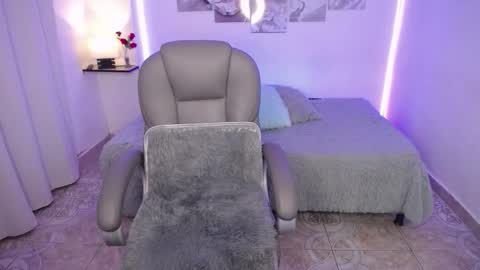 zoey online show from 09/28/25, 10:26