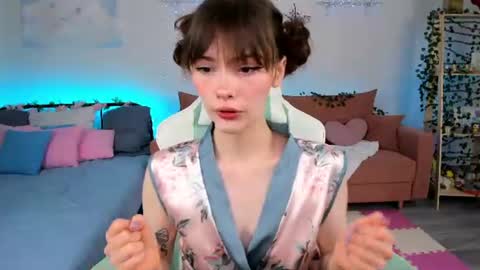 Snapshot of zoey_lane chatting on 07/14/26, 03:22 Zoey Lane online show from 07/14/26, 03:22