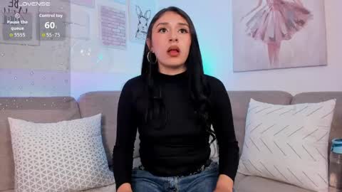 Zoey  online show from 05/06/26, 12:43