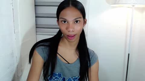 zoey online show from 02/12/25, 12:27