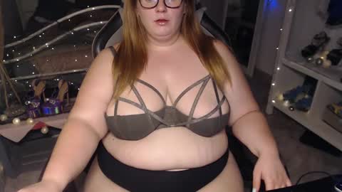 zoeyleyx online show from 12/14/24, 02:01