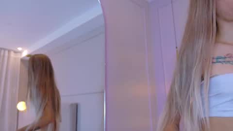Zoey online show from 05/02/26, 11:59