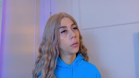 Zoey online show from 05/12/26, 11:29