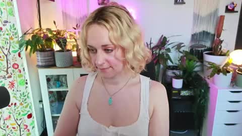 Zoey Ryan online show from 03/28/26, 06:18