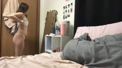 zoeyy online show from 11/14/25, 12:20