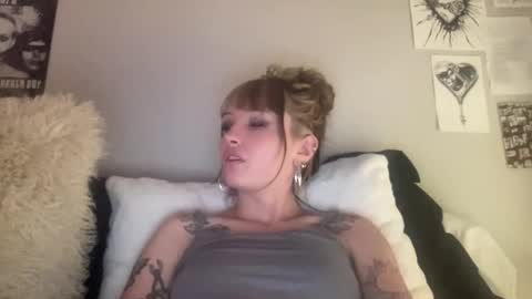 zoeyyb666 online show from 02/07/26, 07:45