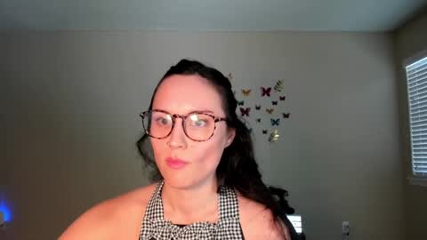 Zoie online show from 09/12/25, 10:21