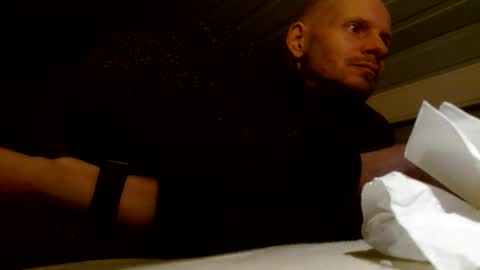 Snapshot of zolexthomas chatting on 12/06/24, 05:33 zolexthomas online show from 12/06/24, 05:33