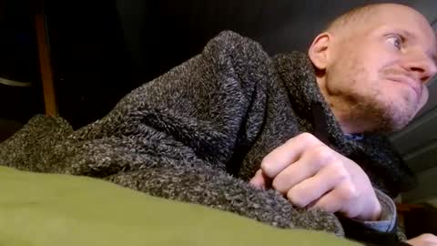 Snapshot of zolexthomas chatting on 12/09/24, 04:05 zolexthomas online show from 12/09/24, 04:05