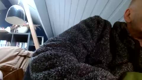 Snapshot of zolexthomas chatting on 12/10/24, 10:28 zolexthomas online show from 12/10/24, 10:28