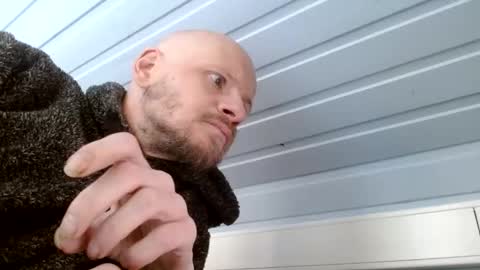 Snapshot of zolexthomas chatting on 01/09/25, 12:30 zolexthomas online show from 01/09/25, 12:30