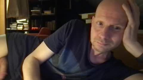 Snapshot of zolexthomas chatting on 09/09/25, 10:31 zolexthomas online show from 09/09/25, 10:31