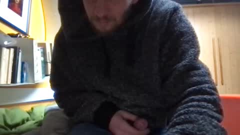 Snapshot of zolexthomas chatting on 10/26/25, 03:51 zolexthomas online show from 10/26/25, 03:51