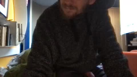 Snapshot of zolexthomas chatting on 11/26/25, 03:13 zolexthomas online show from 11/26/25, 03:13