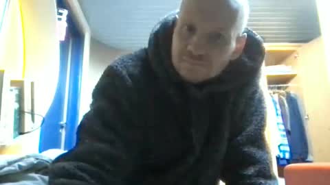 Snapshot of zolexthomas chatting on 01/06/26, 01:59 zolexthomas online show from 01/06/26, 01:59