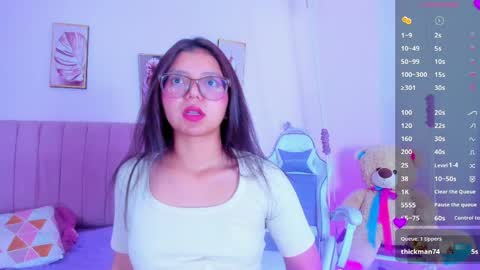 Zoe online show from 04/07/26, 12:05