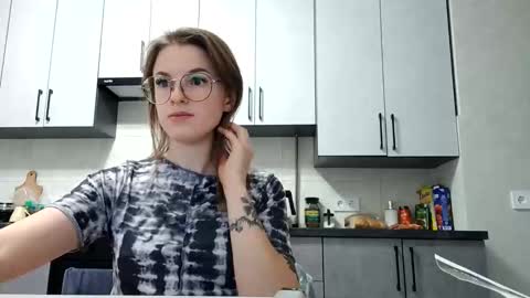 zoriana20 online show from 10/03/25, 06:38