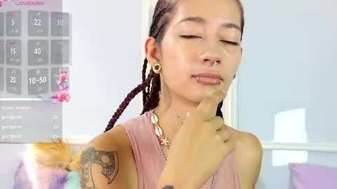 Snapshot of zorravioleta chatting on 05/22/26, 02:44 Violeta online show from 05/22/26, 02:44