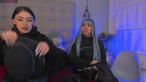 cintya kors online show from 12/13/24, 01:59