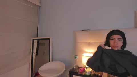 cintya kors online show from 02/20/25, 08:39