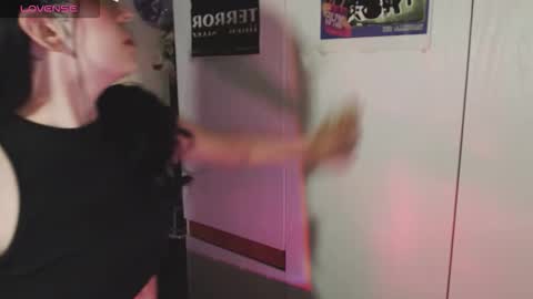 cintya kors online show from 10/10/25, 01:15