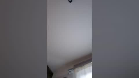 Snapshot of zuerich_geil chatting on 07/15/26, 08:41 Zuerich geil online show from 07/15/26, 08:41