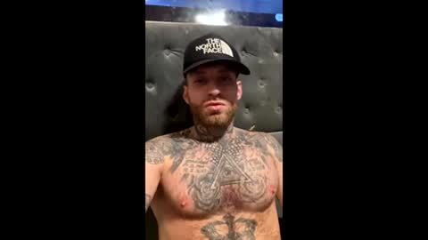 Snapshot of zuez23 chatting on 12/16/25, 05:12 zuez23 online show from 12/16/25, 05:12