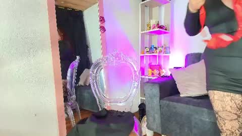 zully_green online show from 07/05/26, 04:19