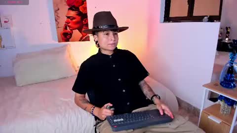 Snapshot of zuryramirez_ chatting on 06/16/26, 04:48 Zury Ramirez online show from 06/16/26, 04:48