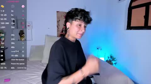Snapshot of zuryramirez_ chatting on 06/20/26, 06:38 Zury Ramirez online show from 06/20/26, 06:38