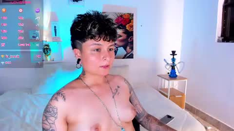 Snapshot of zuryramirez_ chatting on 07/14/26, 02:05 Zury Ramirez online show from 07/14/26, 02:05