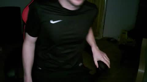 Snapshot of zyriosben chatting on 12/22/25, 10:12 zyriosben online show from 12/22/25, 10:12