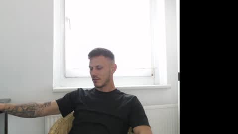 Zyro online show from 07/26/26, 01:18