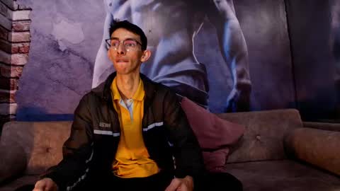 Zyro Nigth online show from 11/05/25, 04:51