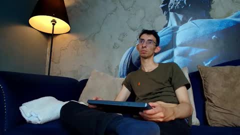 Zyro Nigth online show from 11/18/25, 12:38