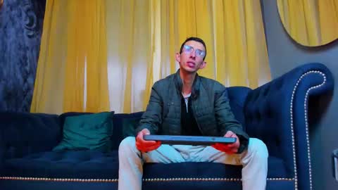 Zyro Nigth online show from 01/08/26, 07:27