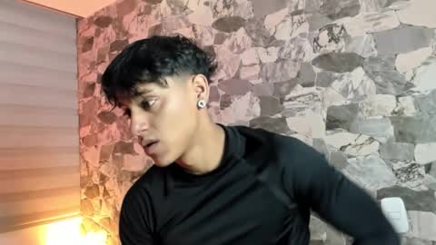 zyzz_1812 online show from 03/17/26, 03:22