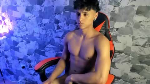 Snapshot of zyzz_1812 chatting on 06/18/26, 06:23 zyzz_1812 online show from 06/18/26, 06:23