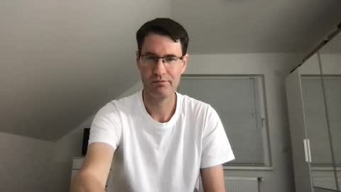 zzz123_cam online show from 11/21/25, 04:27