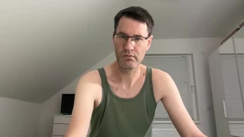 zzz123_cam online show from 02/01/26, 04:05