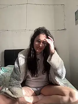 Lunaabbey online show from 03/31/26, 07:20