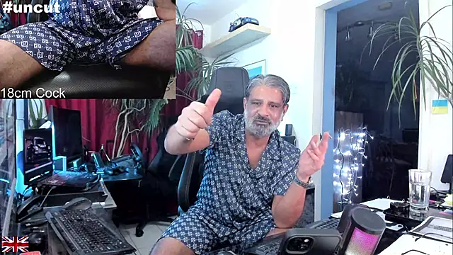 OnlineBossUK online show from 10/06/25, 04:32